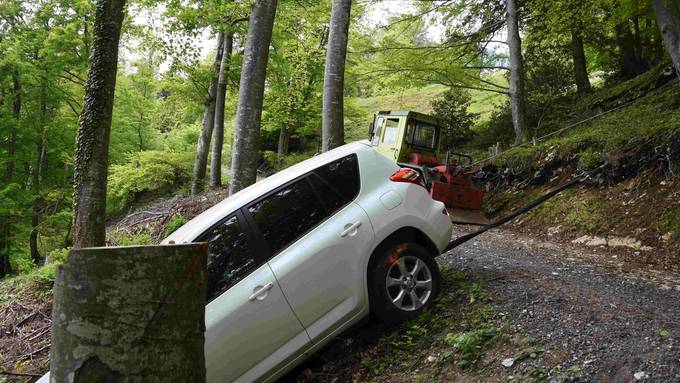 Strolchenfahrt durch den Wald in Rüthi