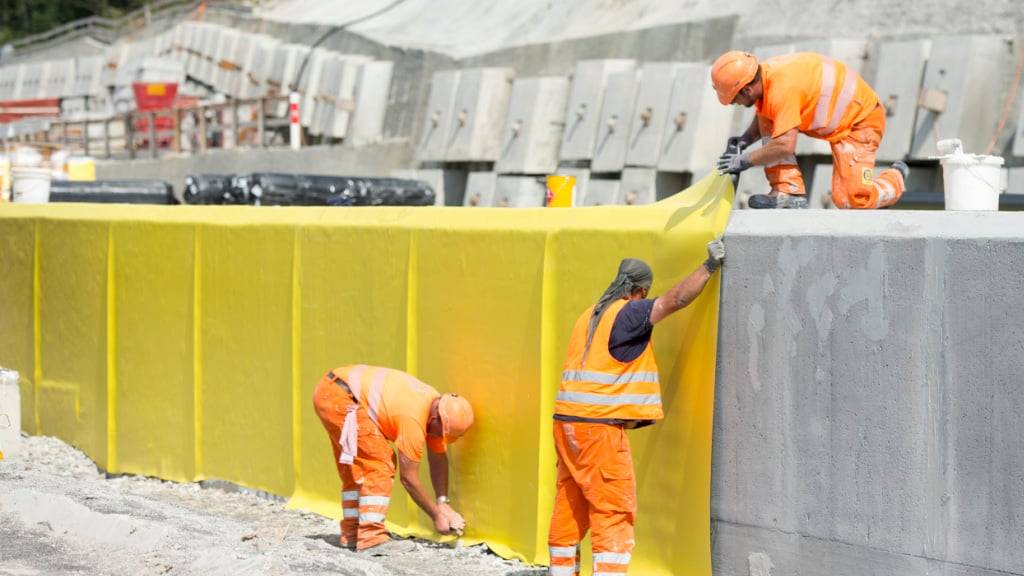 Der Baustoffkonzern Sika und die Industriegruppe Sulzer spannen im Bereich Kunststoff-Recycling im Bauwesen zusammen. Dazu gründen die beiden Partner ein Joint Ventur-Unternehmen.(Symbolbild)