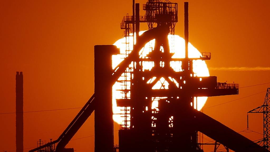 Brent-Ölpreis steigt auf knapp 105 US-Dollar