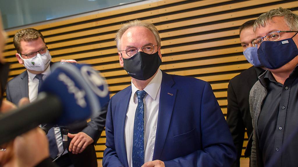 Reiner Haseloff (M, CDU), Ministerpräsident des Landes Sachsen-Anhalt hat die Beschlussvorlage zum Rundfunkstaatsvertrag zurückgezogen. Foto: Klaus-Dietmar Gabbert/dpa-Zentralbild/Zb