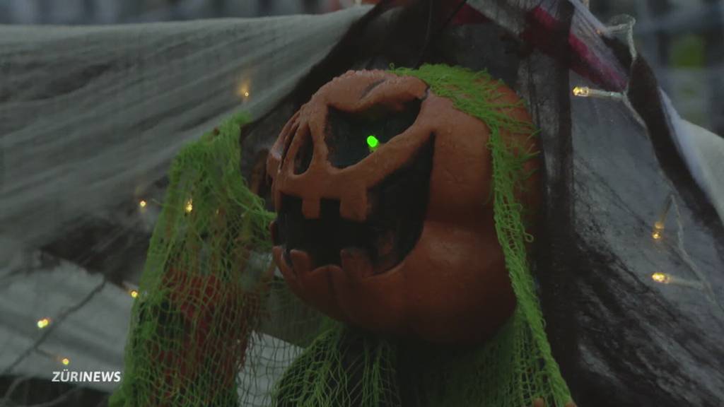 Schaurig-schönes Halloween-Haus in Wetzikon