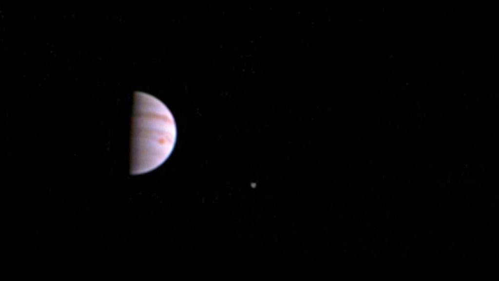 Das Jupiter-Bild war am Sonntag aufgenommen worden. Es ist das erste, das die NASA-Sonde «Juno» zurück auf die Erde schickte.