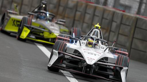 Nico Müller in Miami auf dem Podest