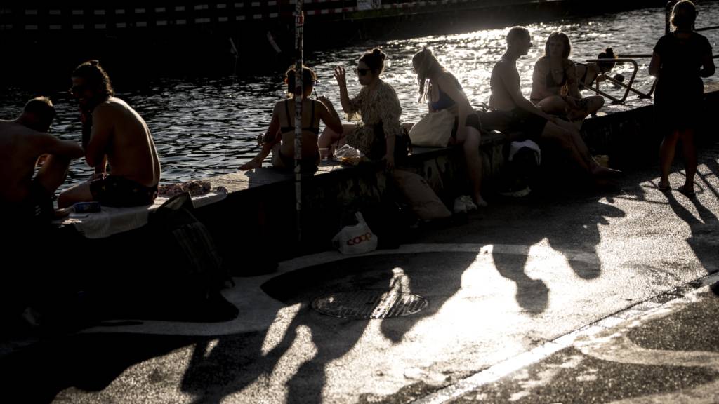 Das Sommergefühl war dieses Jahr dem offiziellen Sommerbeginn voraus. Schon seit Tagen hat eine Hitzewelle die Schweiz fest im Griff. (Archivbild)