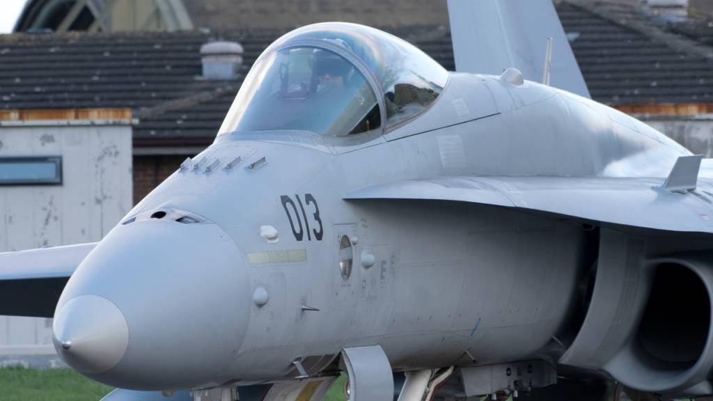 Erneut kein Ausbildungs- und Trainingsbetrieb mit F/A-18-Flotte