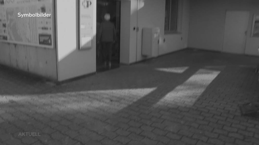 Schon wieder: In Wettingen überfällt ein Mann mit einer Waffe die Post und flüchtet mit Bargeld