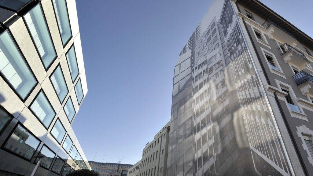 In der Schweiz sind die Mieten für in Inseraten ausgeschriebene Wohnungen zu Beginn des neuen Jahres leicht gestiegen. Am stärksten war dies in den Kantonen Glarus und Luzern der Fall.(Symbolbild)