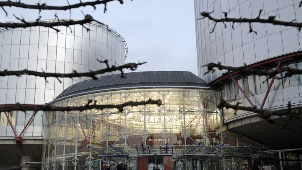 Die Schweiz hat in den Augen des Europäischen Menschenrechtsgerichtshofes in Strassburg mit der Ausweisung eines Tamilen gegen das Folterverbot gemäss Europäischer Menschenrechtskonvention verstossen. (Symbolbild)