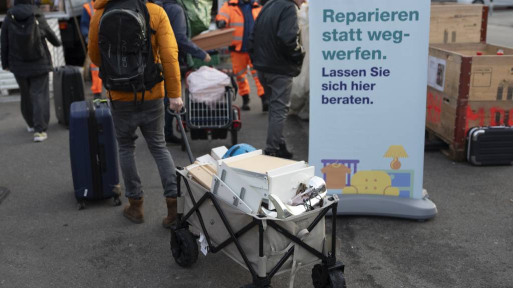 Stadt Zürich stimmt über Entsorgungscoupons ab