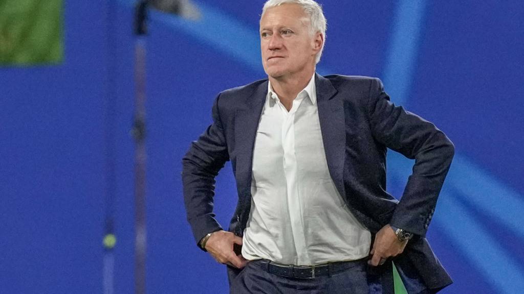 Didier Deschamps steht mit Frankreich vorzeitig im Achtelfinal