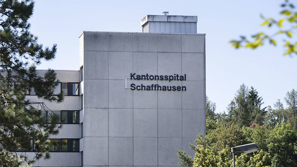 Am Schaffhauser Kantonsspital sind 22 Covid-19-Patienten hospitalisiert, so viele wie noch nie. (Archivbild)