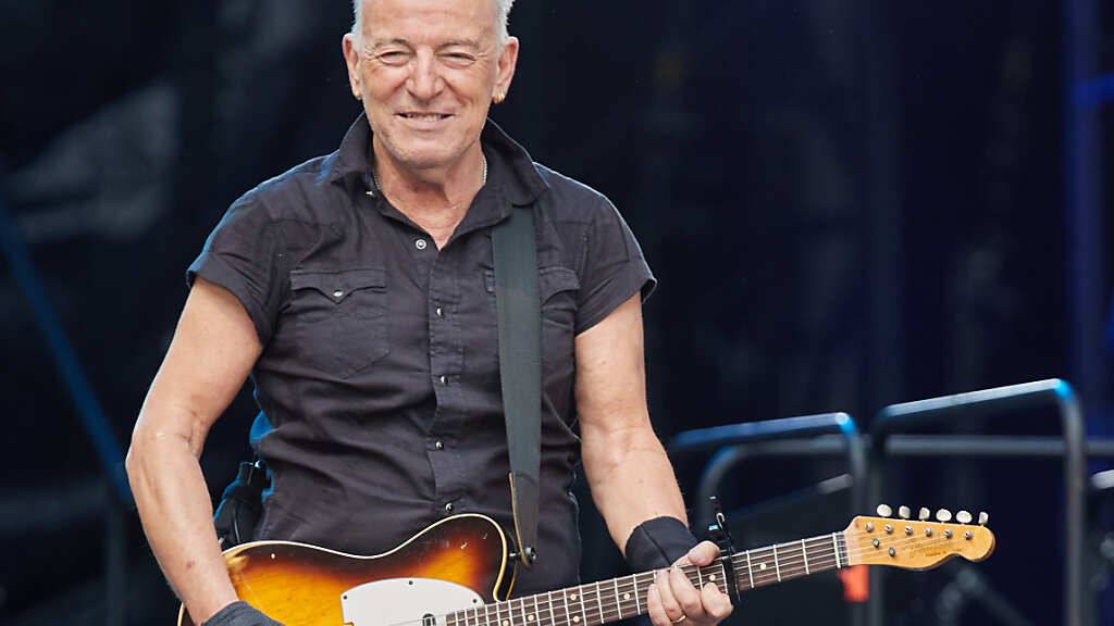 ARCHIV - Bruce Springsteen sagt Konzerte wegen Magenproblemen ab. Foto: Georg Wendt/dpa