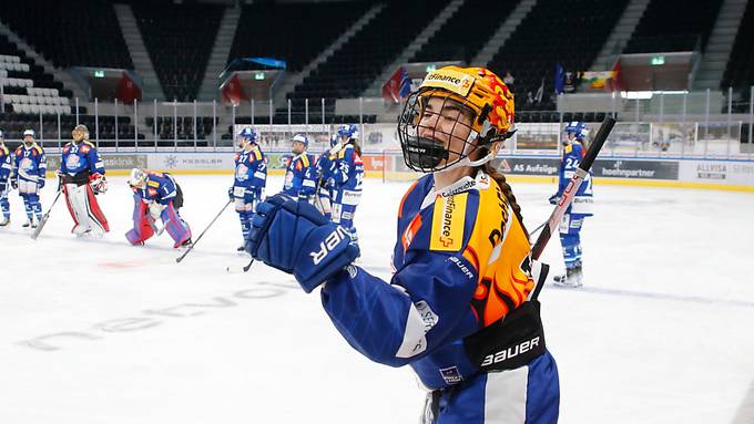 Frauen der ZSC Lions mit dem Break gegen die SCB-Frauen