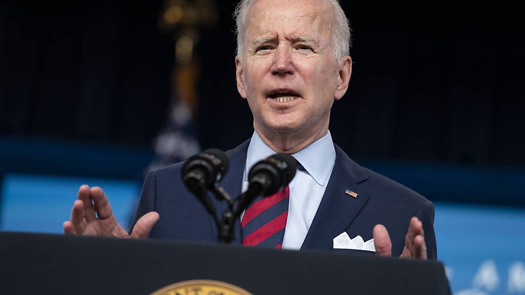 Joe Biden, Präsident der USA, spricht während einer Veranstaltung. Foto: Evan Vucci/AP/dpa