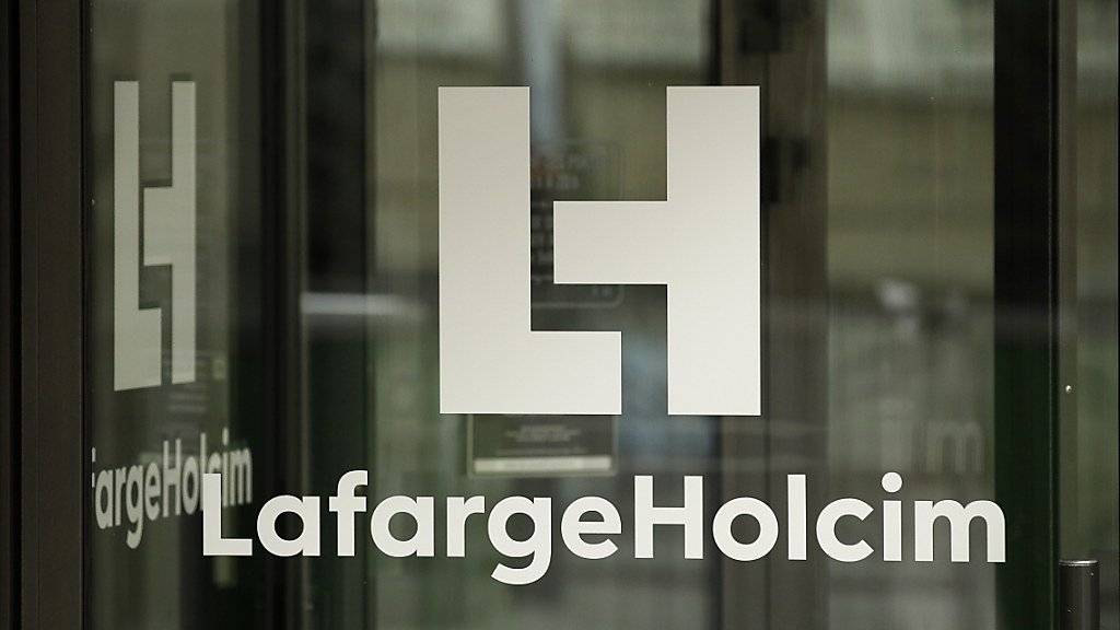 Die französischen Behörden haben am Dienstag die Büros des Schweizer Zementriesen Lafarge Holcim in Paris durchsucht. (Archiv)
