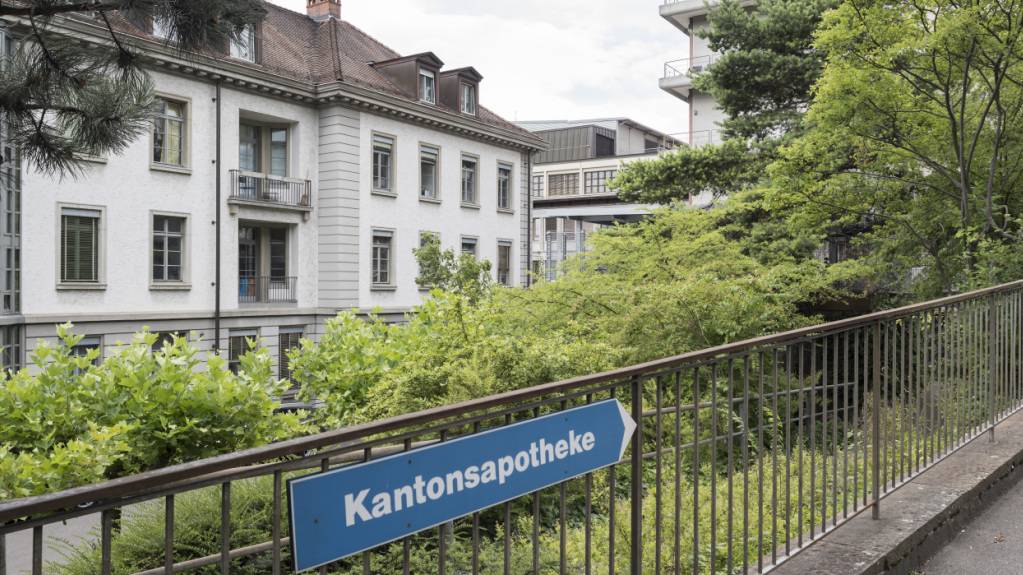 Ein früheres Mitglied der Geschäftsleitung der Zürcher Kantonsapotheke hat vor Bundesgericht recht erhalten. (Archivbild)