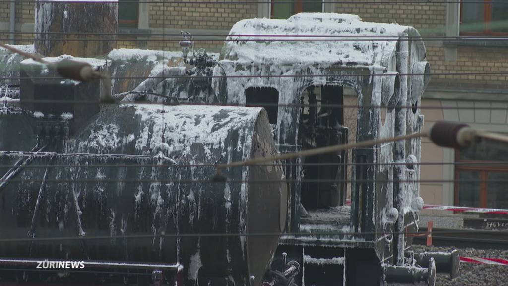 Dampfloks durch Grossbrand beim Güterbahnhof erheblich beschädigt