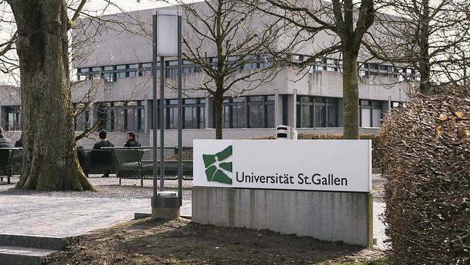 Universitätsrat widerruft Freistellung von HSG-Professor