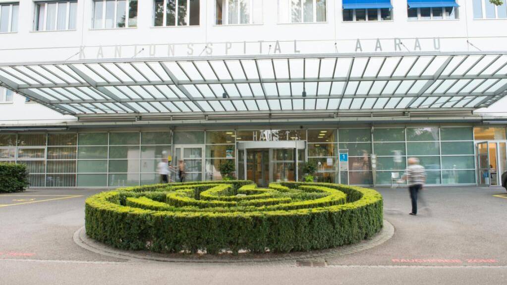 Das Kantonsspital Aarau (Bild) und das Asana Spital Menziken vertiefen die Zusammenarbeit.