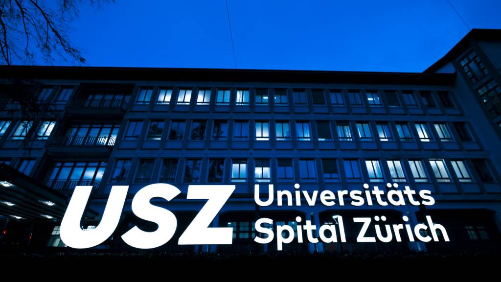 Der Stiftungrat des Universitätsspitals Zürich hat drei Anzeigen gegen Unbekannt erstattet. Unter anderem wegen Verdachts auf fahrlässige Tötung. (Archivbild)