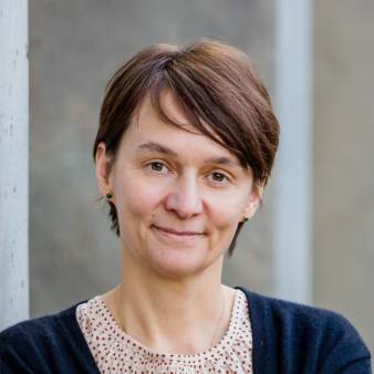 Caroline Arni, Geschichtsprofessorin an der Uni Basel, spricht über Erreichtes und noch Unerreichtes