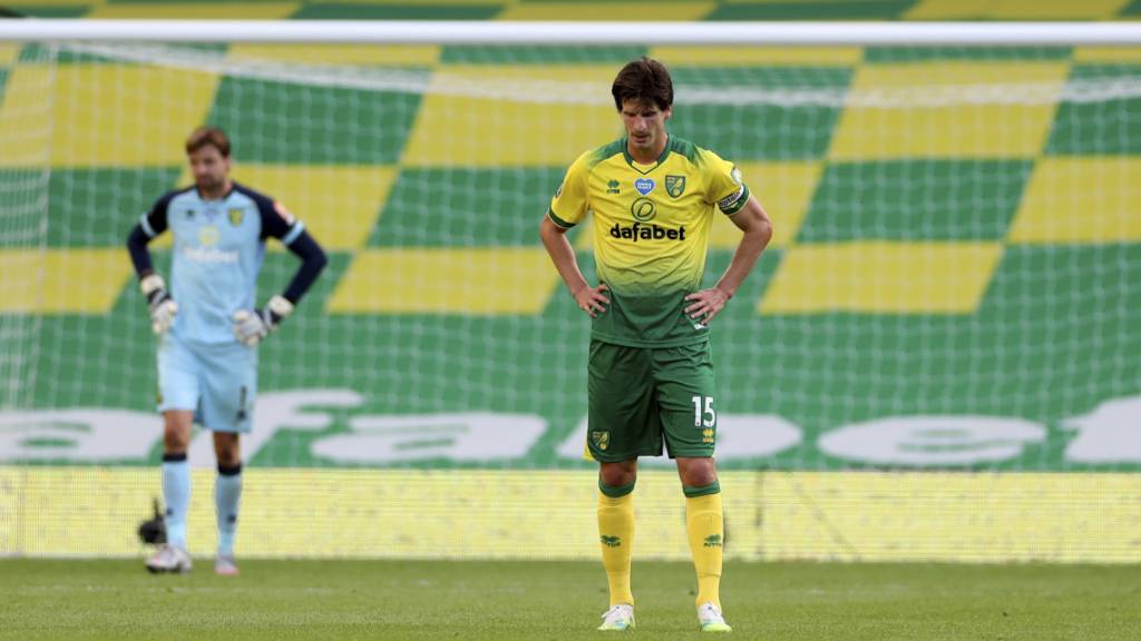 Kein Glück: Timm Klose verliert bei seinem Comeback mit Schlusslicht Norwich City