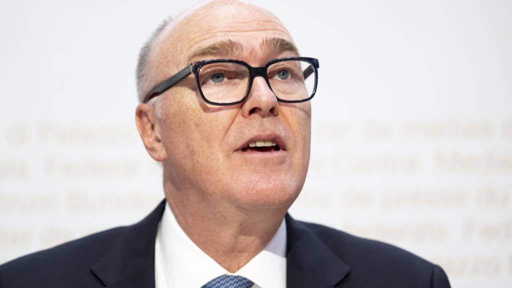 Erntete Stirnrunzeln an der Münchner Sicherheitskonferenz über die vergleichsweise mickrigen Ausgaben der Schweiz fürs Militär: Bundesrat und Verteidigungsminister Martin Pfister. (Archivbild)