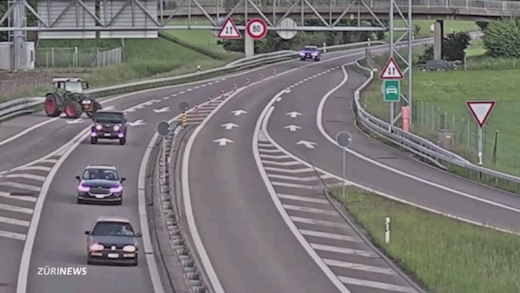 Traktoren geklaut: Gleicher Dieb treibt mehrfach Unfug