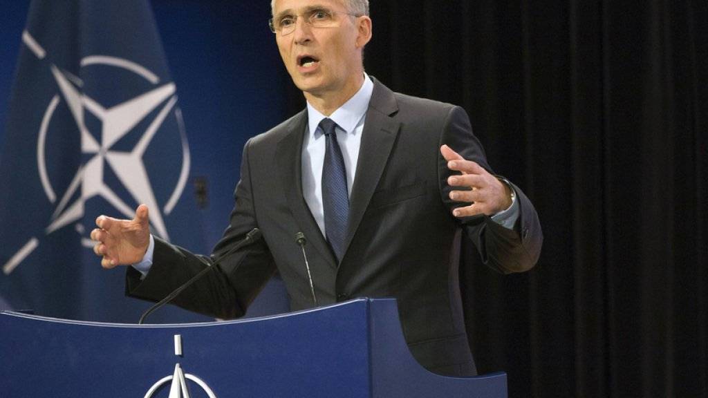 NATO-Generalsekretär Jens Stoltenberg spricht am Mittwoch in Brüssel vor den Medien.