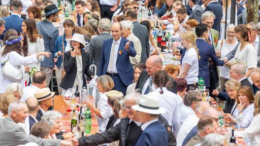 Aarau: Streetfood Company AG übernimmt Catering am Maienzugbankett