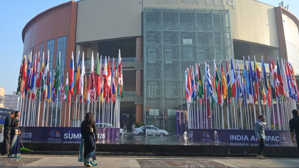 Gipfel in Indien diskutiert über Auswirkungen von KI