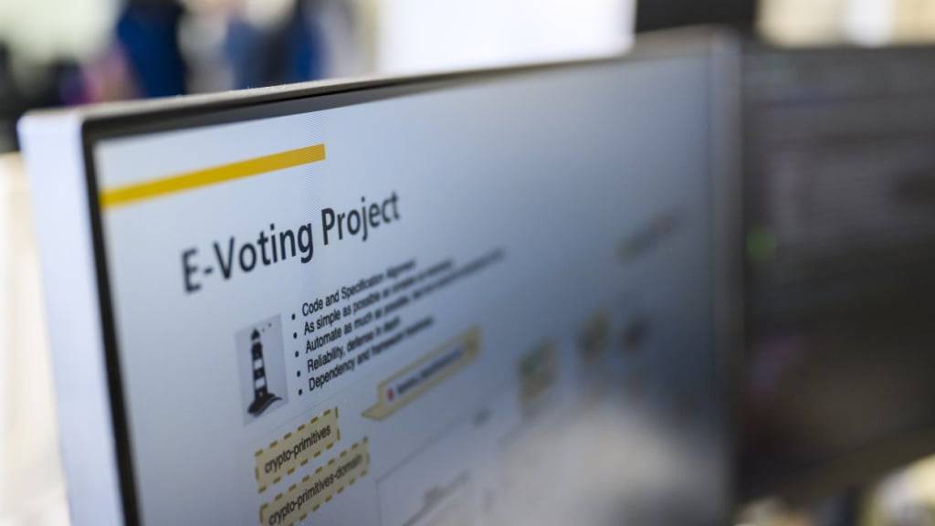 Besserer Zugang für Auslandschweizer, einfachere Abstimmungen und erhöhte Stimmbeteiligung: Die Befragten versprechen sich viel vom E-Voting. (Archivbild)