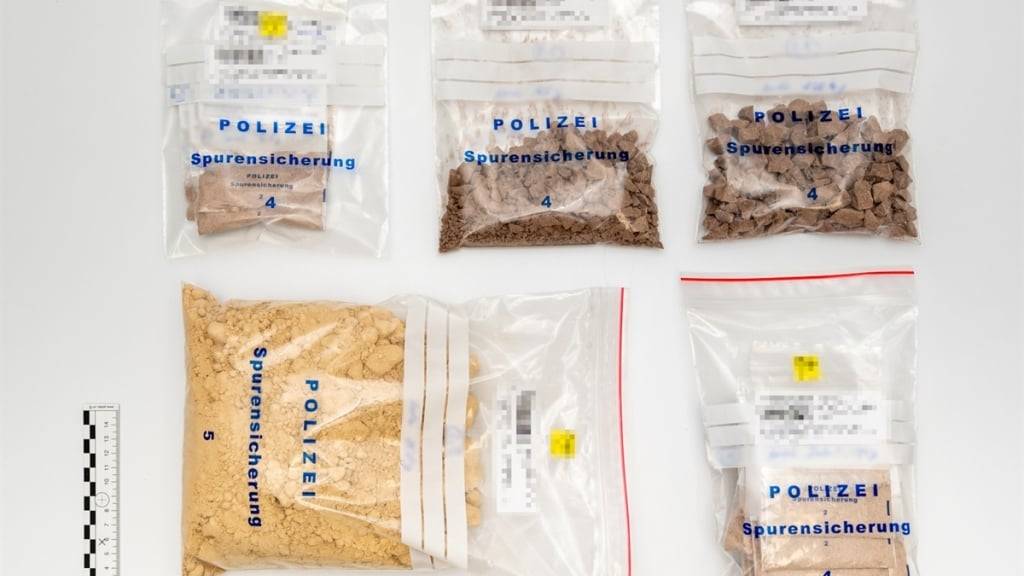 Bündner Polizei schnappt vier Drogendealer