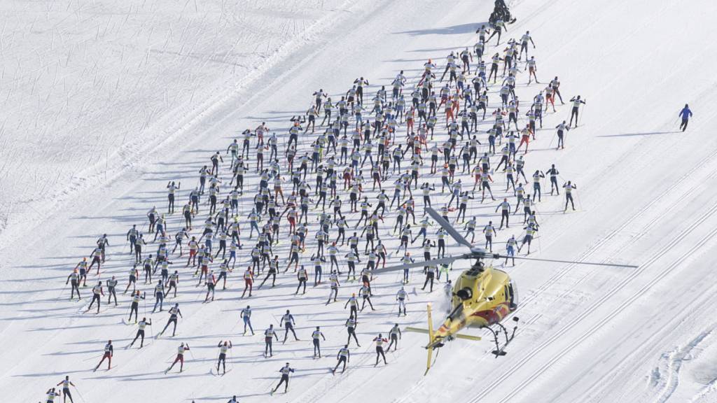 Schweizer Erfolgsmeldungen am 56. Engadin Skimarathon: Jason Rüesch und Giuliana Werro laufen auf das Podest