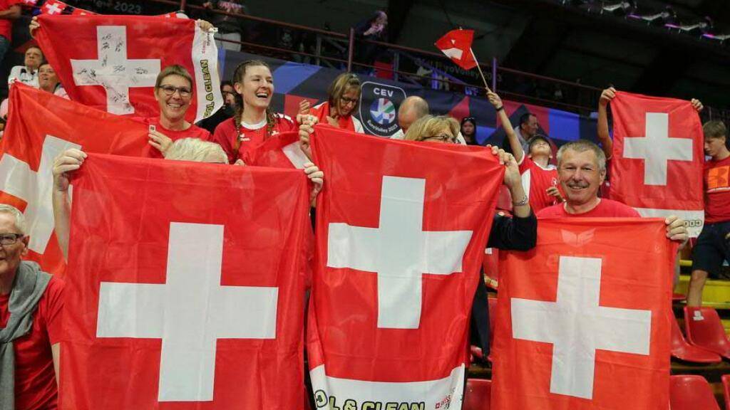 Gegen Titelverteidiger Italien nützte den Schweizer Volleyballern auch die Unterstützung ihrer Fans nichts