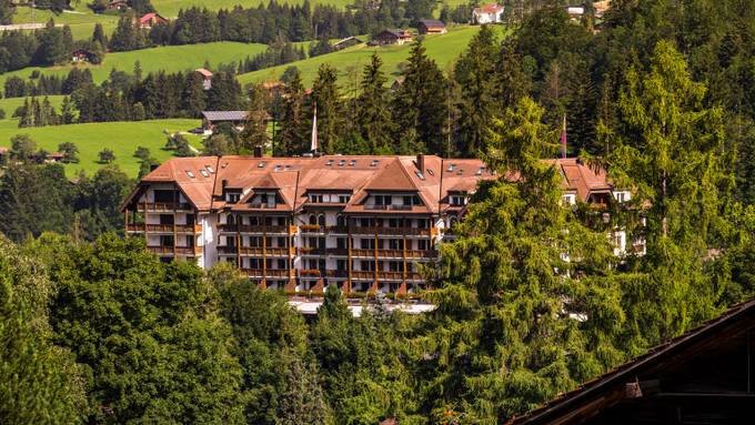 Warum ist Gstaads erstes Luxushotel vorübergehend zu? 