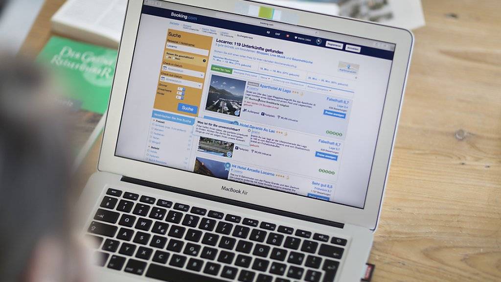 lastminute.com kauft mit weg.de ein deutsches Online-Portal, welches auf Pauschalreisen spezialisiert ist. (Symbolbild)