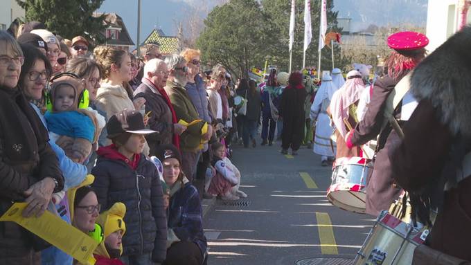 Grosser Fasnachtsumzug in Altdorf