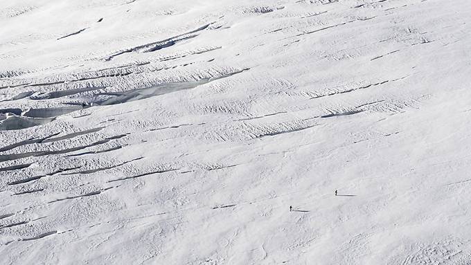 Schweizer Gletscher haben im letzten Sommer 2,5 Prozent verloren