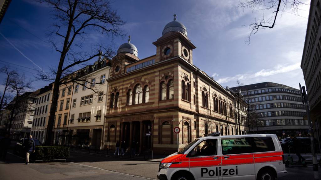 Jugendlicher Judenangreifer schweigt vor Zürcher Gericht zur Tat