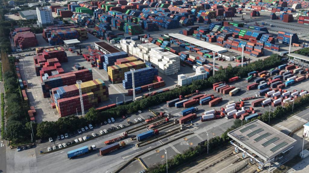 Chinas Aussenhandel wuchs 2025 trotz globaler Konflikte und Streitigkeiten mit wichtigen Handelspartnern wie den USA deutlich.