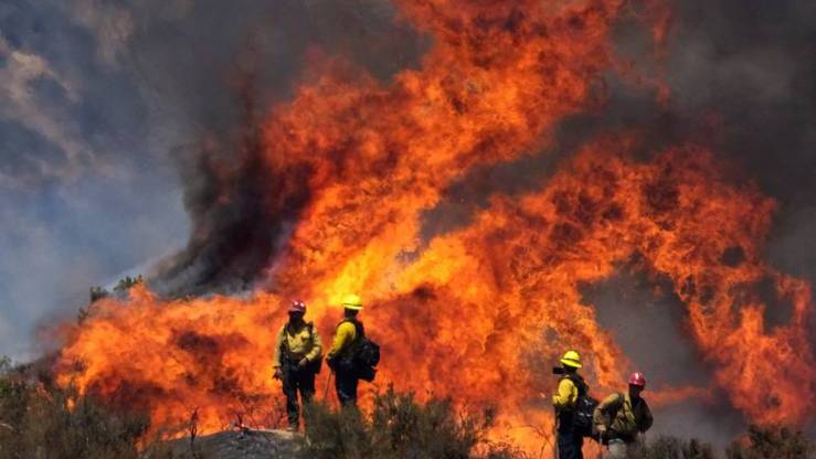 Camper nach Bränden in Kalifornien abgeschnitten
