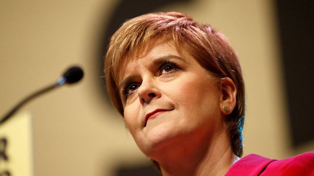 Will erst später eine neue Unabhängigkeits-Abstimmung: Die schottische Regierungschefin Nicola Sturgeon. (Archiv)