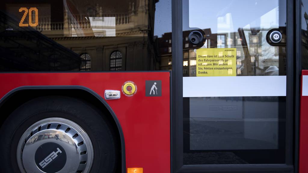 Volle Busse – wegen gestrichener Entlastungslinie