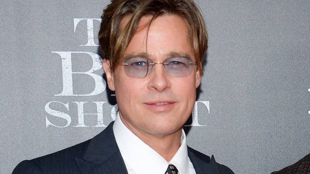 Er versucht zu retten, was noch zu retten ist: Brad Pitt steht in denkbar schlechtem Licht da. Immerhin soll er sich nun freiwillig einem Drogentest unterzogen haben. (Archivbild)