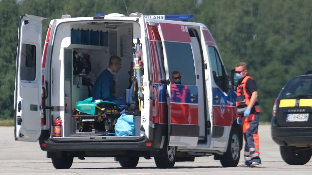 Erst eine Woche nach seinem Horror-Sturz konnte der niederländische Radprofi Fabio Jakobsen von Polen in seine Heimat geflogen werden