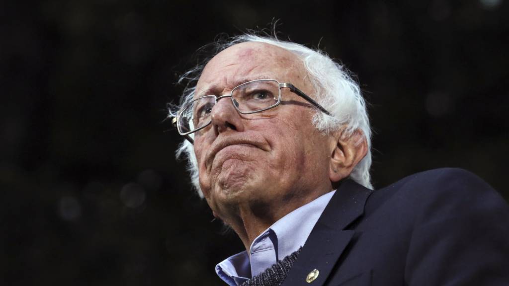 US-Präsidentschaftskandidat Bernie Sanders will bald wieder im Wahlkampf mittun. Nach der Herz-OP ist er laut seiner Frau wieder munter. (Archivbild)