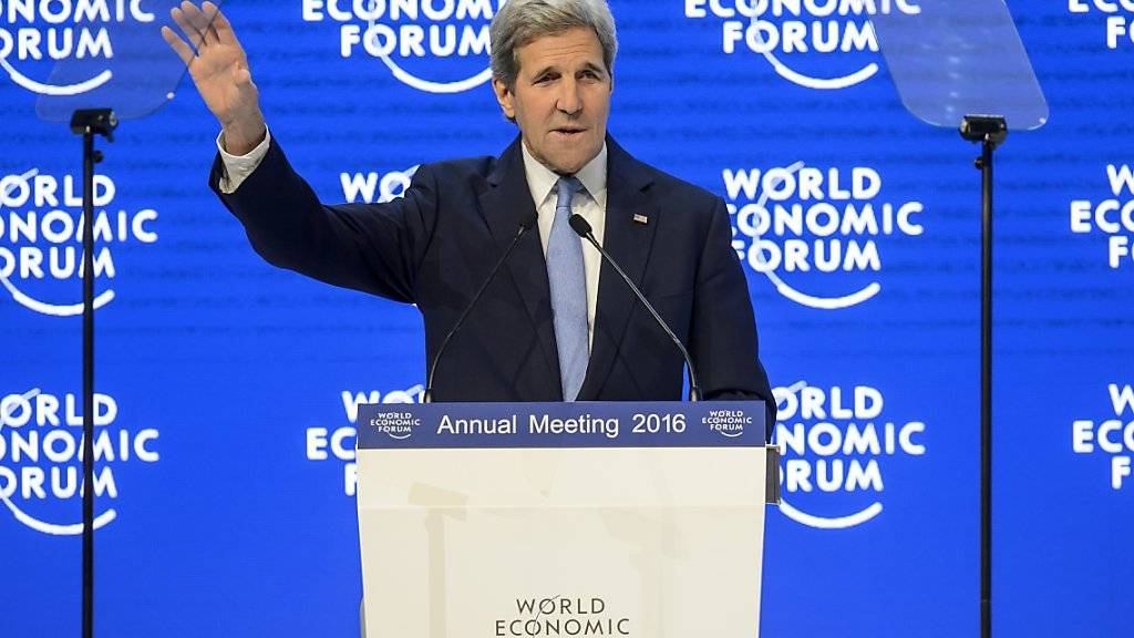 Optimistische Rede trotz vieler Gräuel auf der Welt: US-Aussenminister John Kerry im Davoser Kongresszentrum.