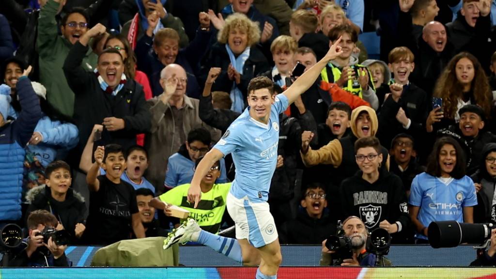 Julian Alvarez führt Manchester City zum Startsieg