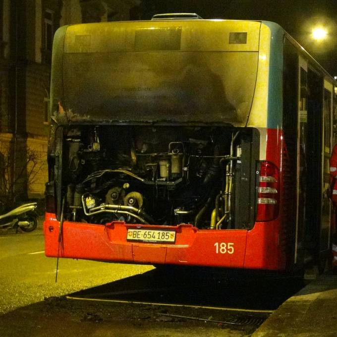 Bieler Linienbus fängt Feuer – niemand verletzt